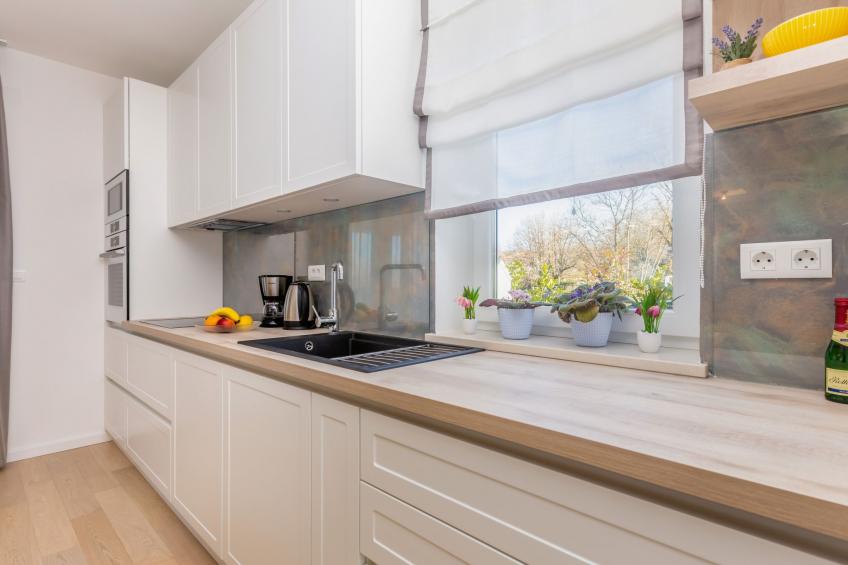 Schöne Villa in einer ruhigen Umgebung mit Pool - foto 21