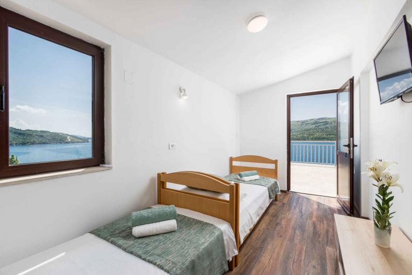 Holiday home with pool, with sea view - BF-GWZNZ - foto 25