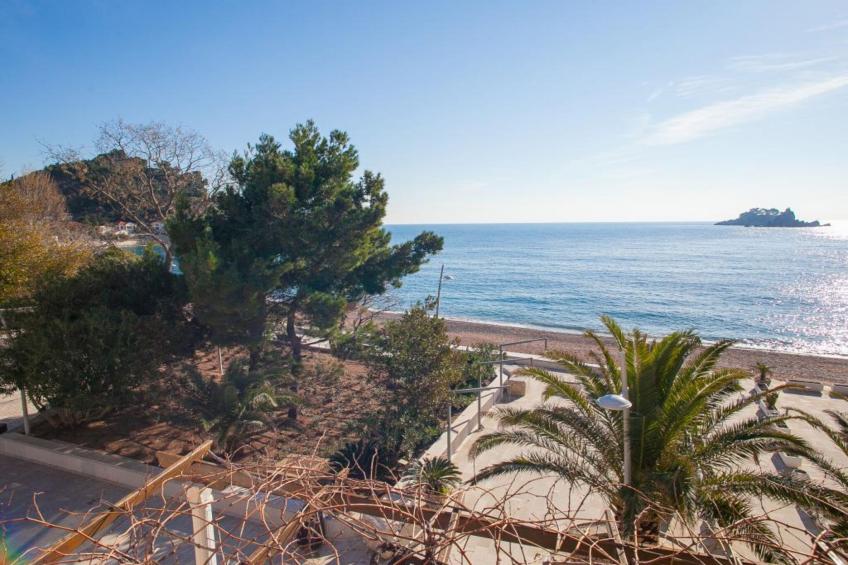 Comfortable Stay with Sea View in Petrovac - Standard Studio with Shared Balcony 1 - foto 9
