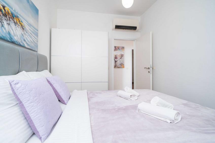 Apartments Isabora - Comfort Three-Bedroom Apartment with Balcony and Sea View (Second Floor) - foto 15