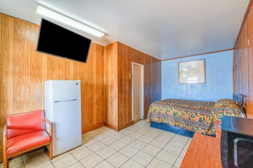 King Bed with Kitchenette Non-Smoking - foto 9