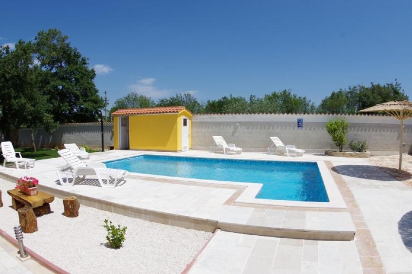 Haus in Sveti Kirin mit Privatem Pool, 4 Schlafzimmer - foto 8