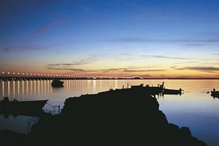 Holzhaus mit Terrasse, direkt an einer Bucht - foto 42