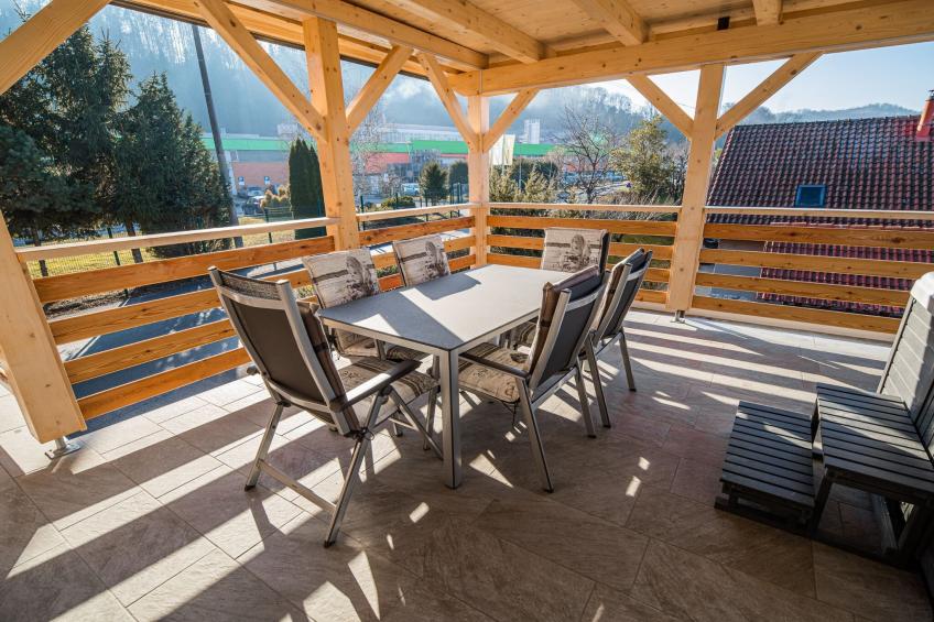 Relaxing Retreat with Hot Tub in Sevnica - Three Bedroom Apartment - foto 47