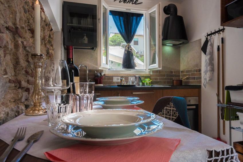 Wohnung in Marina Di Pisa mit Garten