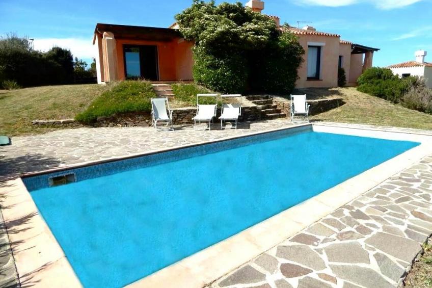 Villa met zwembad en tuinperceel - VW-TTFBC