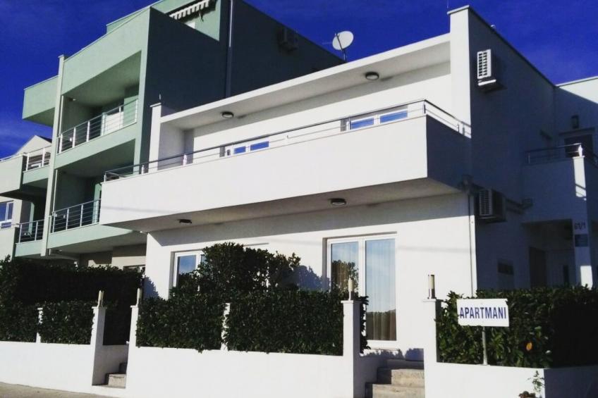 Modern eingerichtete Ferienwohnung orange - foto 14