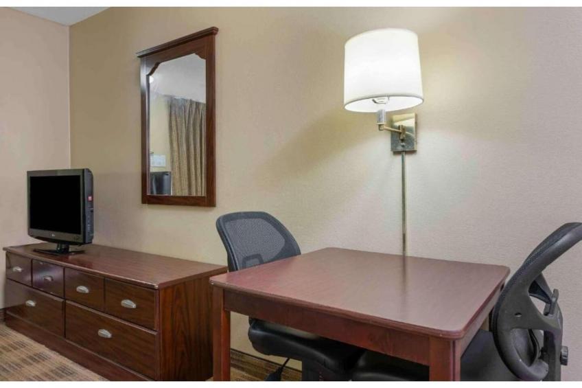 1 Queen Bed | Non-Smoking, Kitchen - foto 6