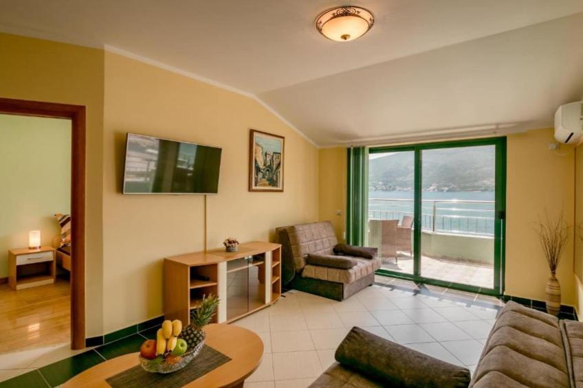 Amor Residence - One Bedroom Apartment with Terrace and Sea View (1 ) - foto 4