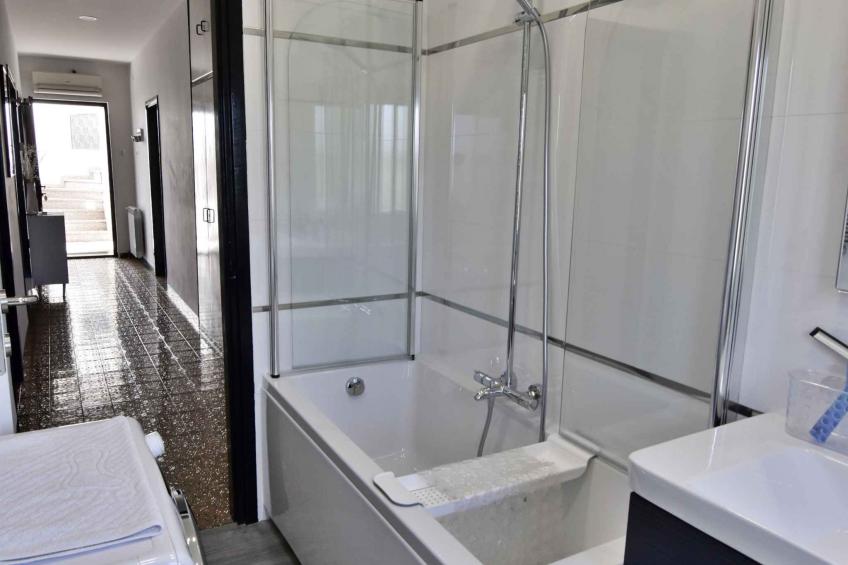 Vakantiewoning 3 slaapkamer appartement Diva aan zee - VW-MCK77 - foto 23
