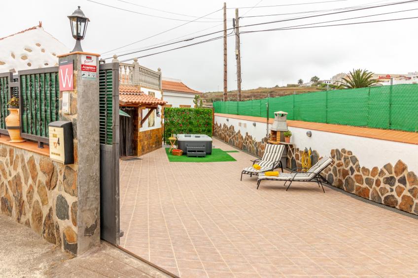 Mari House With Jacuzzi and BBQ by CanariasGetaway - foto 37