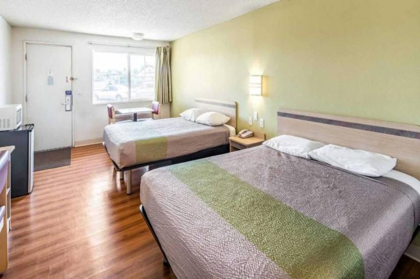2 Queen Beds  Non-Smoking - foto 12