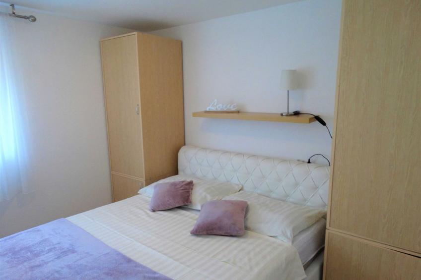 Selce Shorefront Apartment with Balcony and Sea View - Two Bedroom Apartment with Balcony and Sea View - foto 4