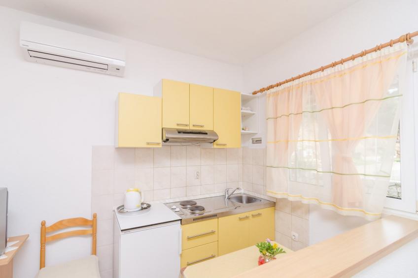 Apartments Skurla - Studio Apartment with Terrace (A1 žuti ) - foto 6