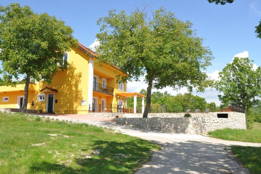 Alleinstehendes Ferienhaus mit Swimmingpool - foto 31