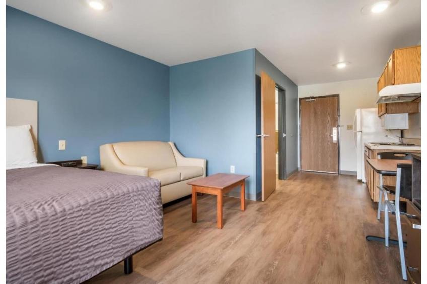 1 Full Bed | Non-Smoking, Kitchen - foto 20