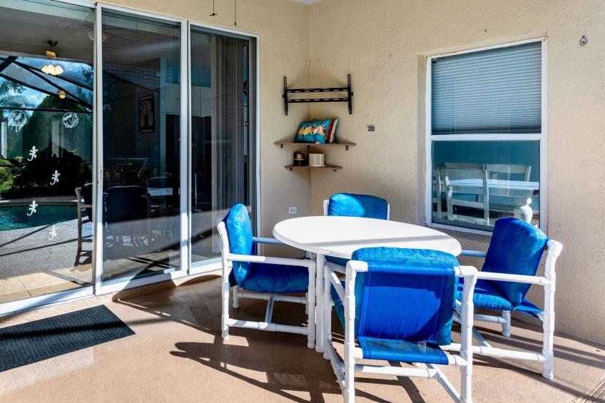 Entspannendes 4BR-Getaway mit privatem Pool - foto 37