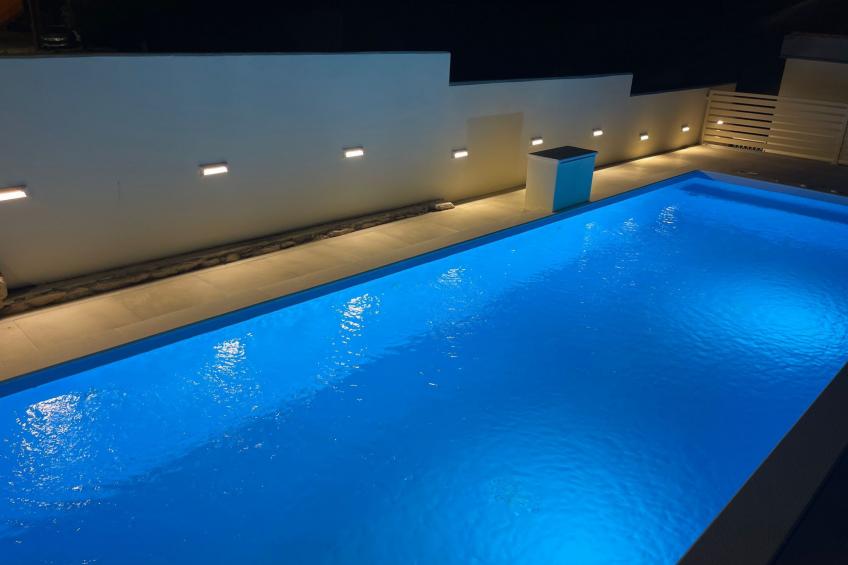 Charming Villa Rea, 8+2 with heated pool - foto 5