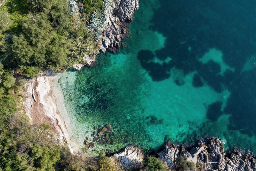 Luxuriöses Apartment mit zwei Schlafzimmern und Meerblick - foto 31