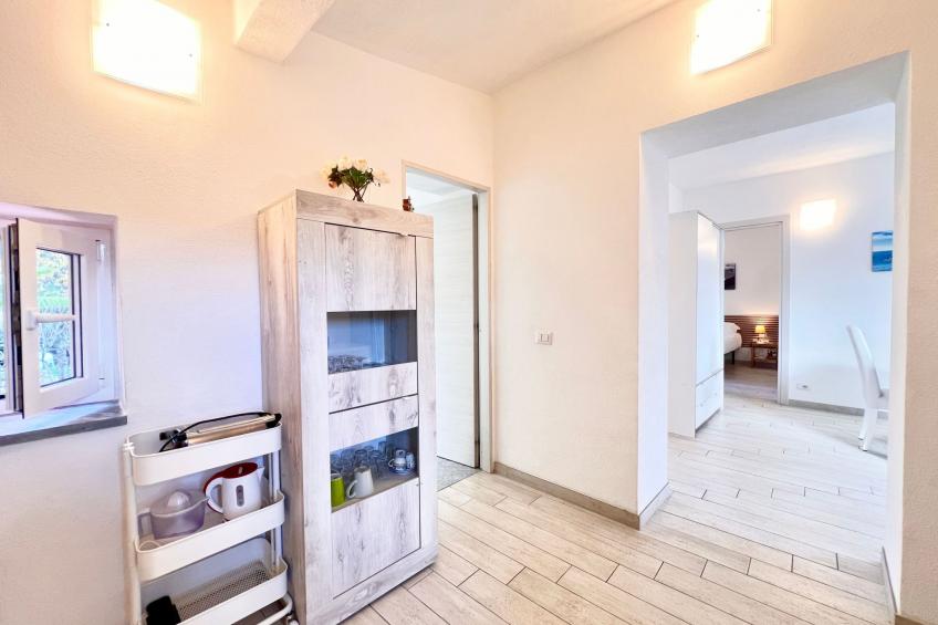 Wohnung im zweiten Stock mit Parkplatz und Garten - foto 33