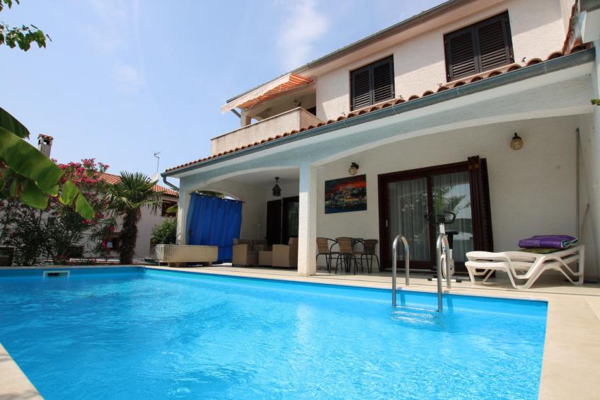 Villa Viktoria / HR-11041-01