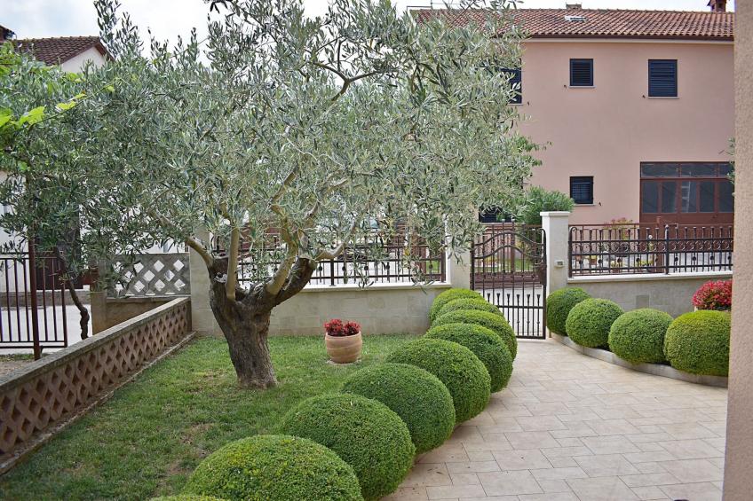 Tina & Denis - Apt Denis with Terrace and Garden - foto 15