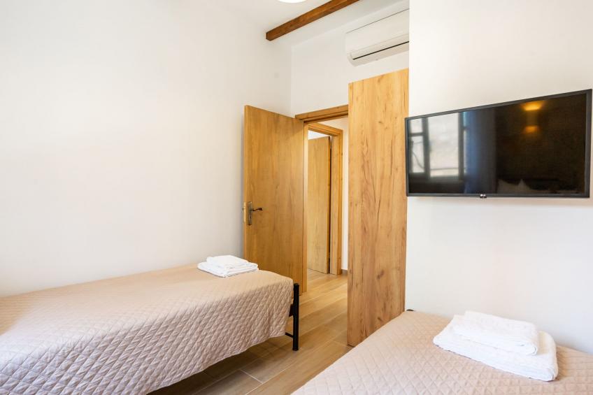 Mittelalterliche Gedichte - foto 11