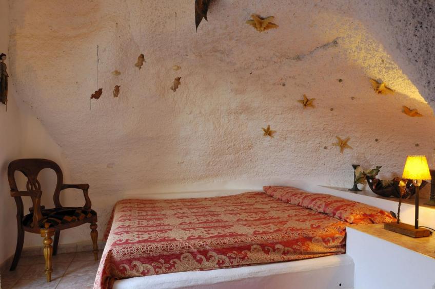 Schlafen in einer vulkanischen Höhle - foto 5