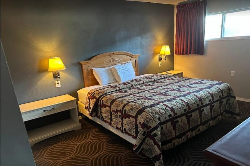 Queen Bed