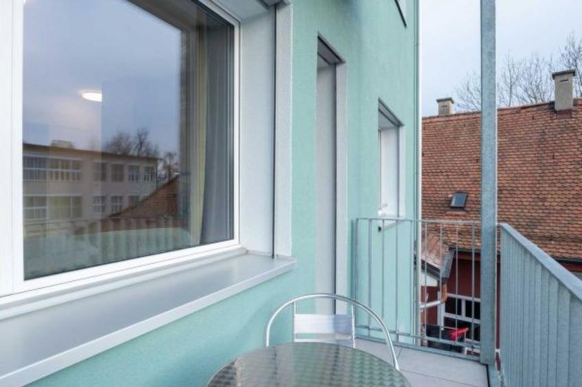 ZH Red 4 - Letzigrund HITrental Apartment - foto 9