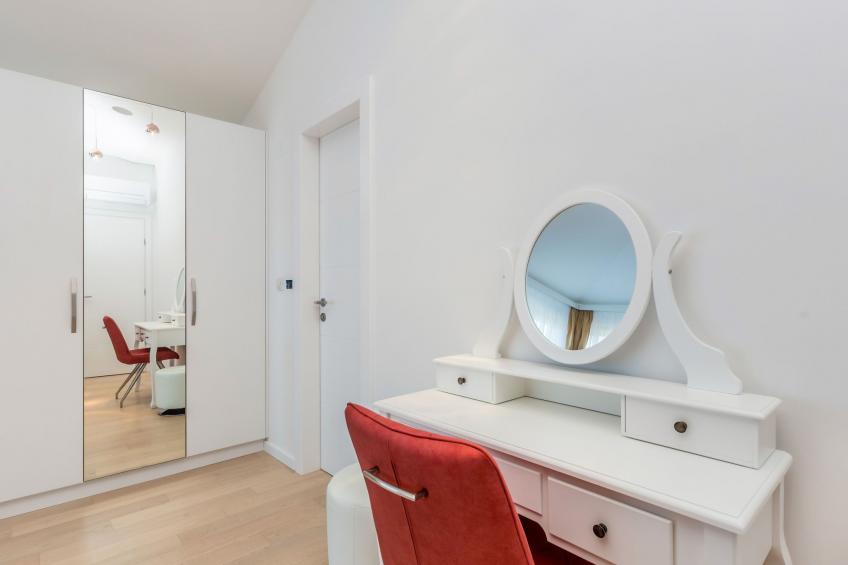 Schöne Villa in einer ruhigen Umgebung mit Pool - foto 31