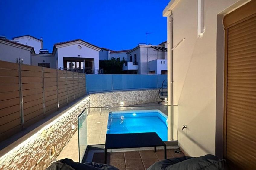 3-Schlafzimmer-Villa mit privatem Pool und Ladegerät für Elektroautos - foto 43