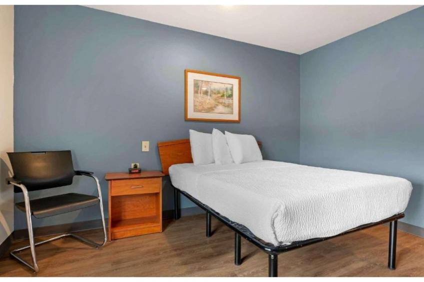 1 Full Bed | Non-Smoking, Kitchen - foto 18