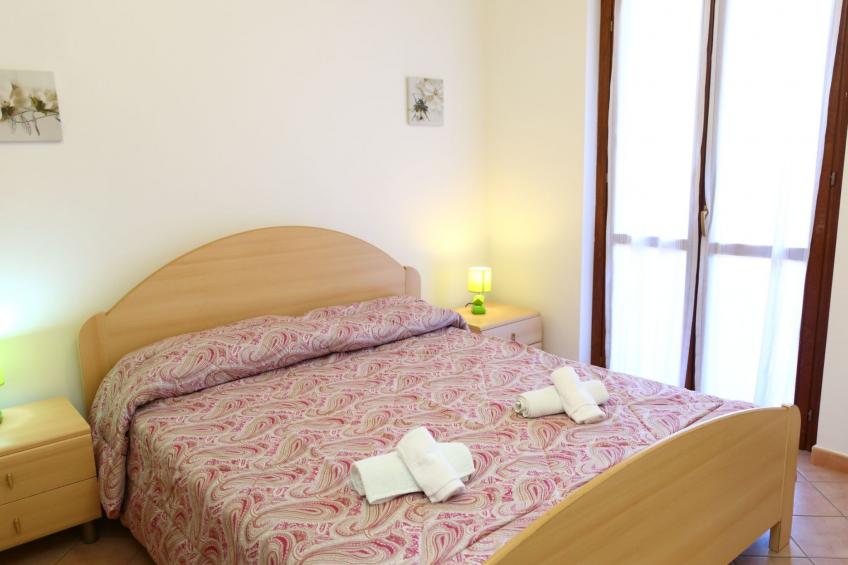 Helle mediterrane Villa mit Veranda und Garten - foto 8