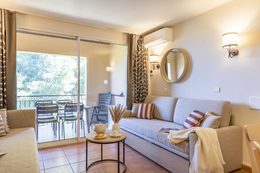 Pierre & Vacances Village Pont Royal en Provence Apartment 5 people - 1 bedroom - Balcony or terrace - Air-conditioned - Renovated - foto 12