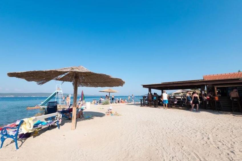 Modernes Ferienhaus in Dobropoljana mit Terrasse, Garten und Grill - foto 36