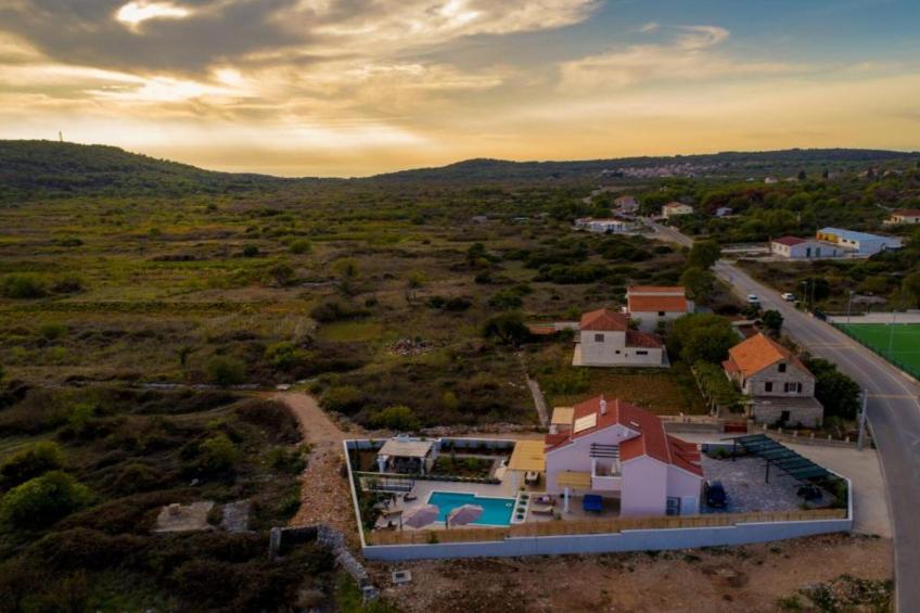 Adriatic Pearl - FourBedroom Villa with heated pool - foto 63