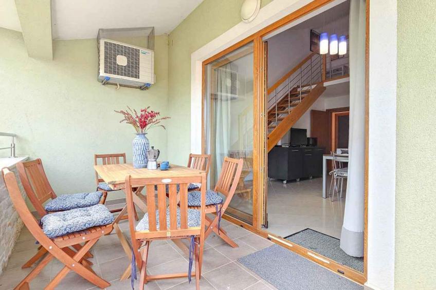 Vakantiehuis met verwarmd zwembad, biljart en tuinhuisje - BF-3CH77 - foto 6