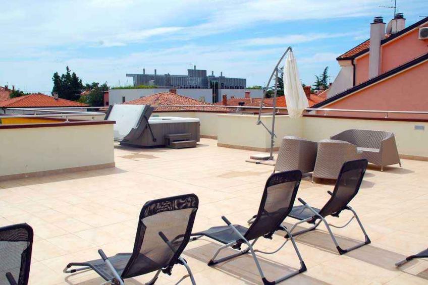 Holiday apartment with terrace and air conditioning - BF-D2MR - foto 2