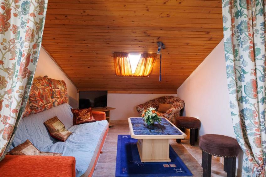 Classic and Trendy Apartment with Terrace - Two Bedroom Apartment with Terrace