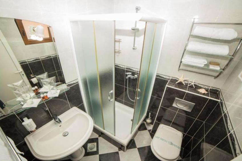 Fiammanti Hotel Montenegro-Standard Double Room  Attick 2 - foto 8