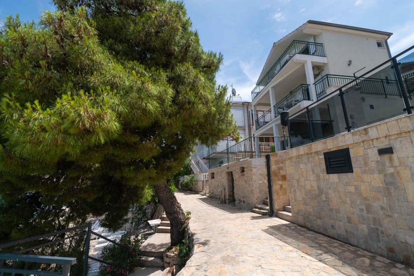 Holiday home with terrace and pool of 40m2 - BF-PY2YZ - foto 18