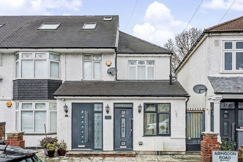 Elegant Stay In London