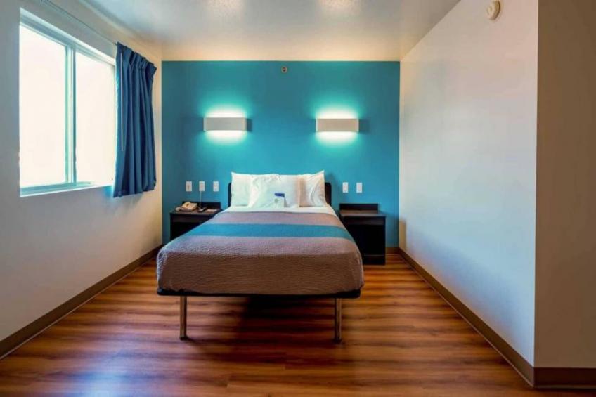 1 Queen Bed  Non-Smoking - foto 4