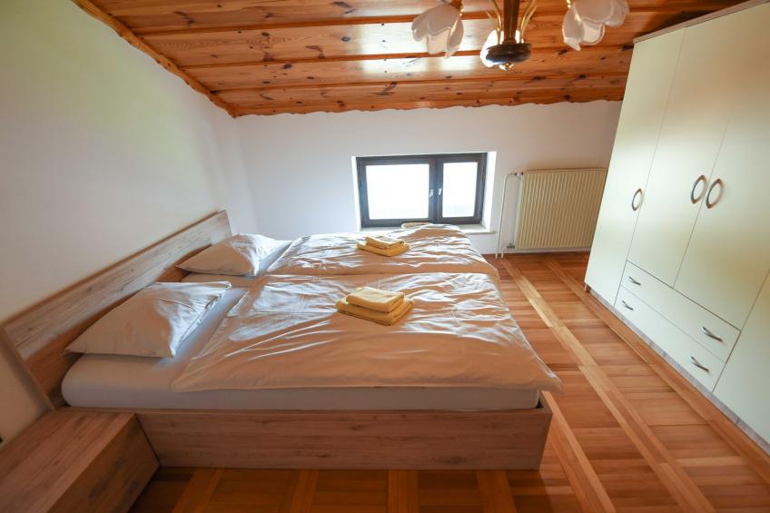 Cozy Luxe Holiday Home with Natural Thermal Bath - Seven Bedroom Holiday Home - foto 15