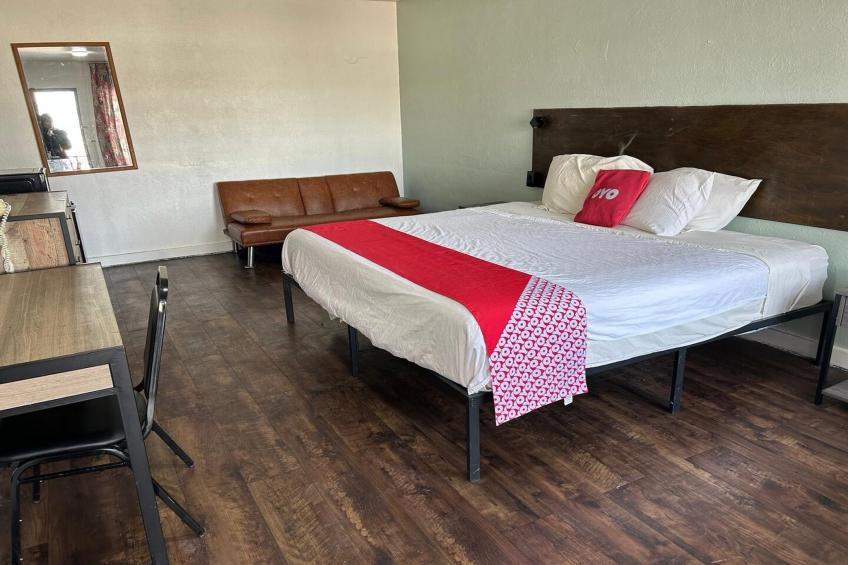 King Bed with Sofa Bed - foto 13