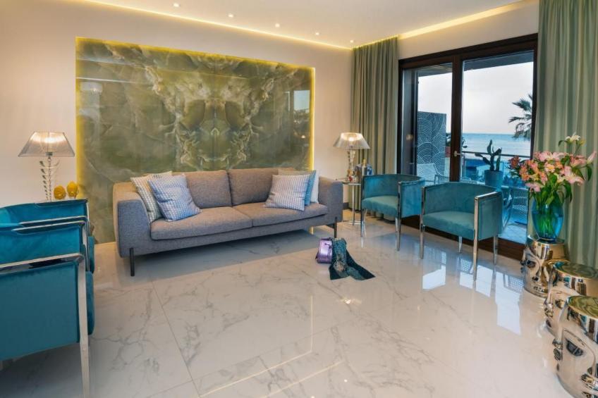 Beachfront Apartment - foto 32