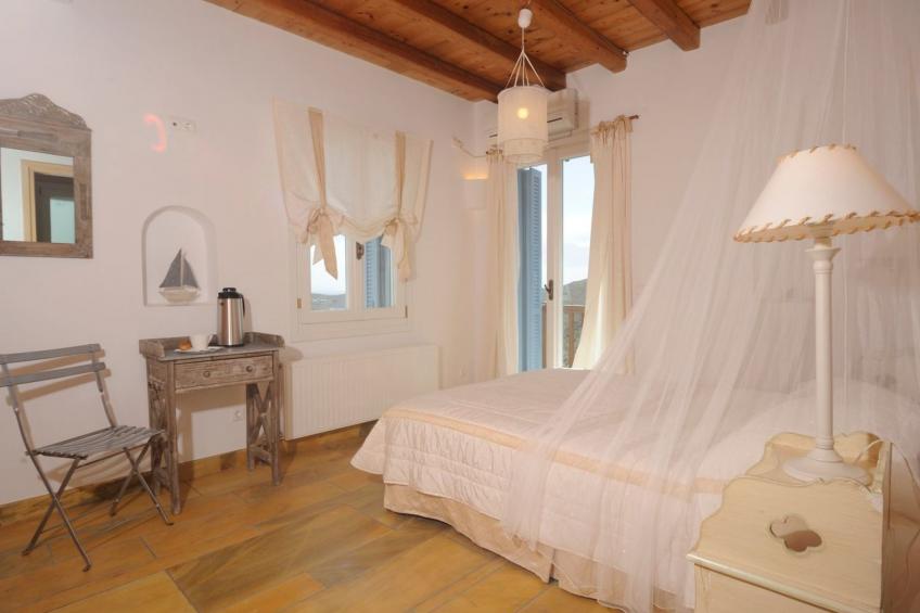 Villa mit Blick auf das Wasser - foto 17