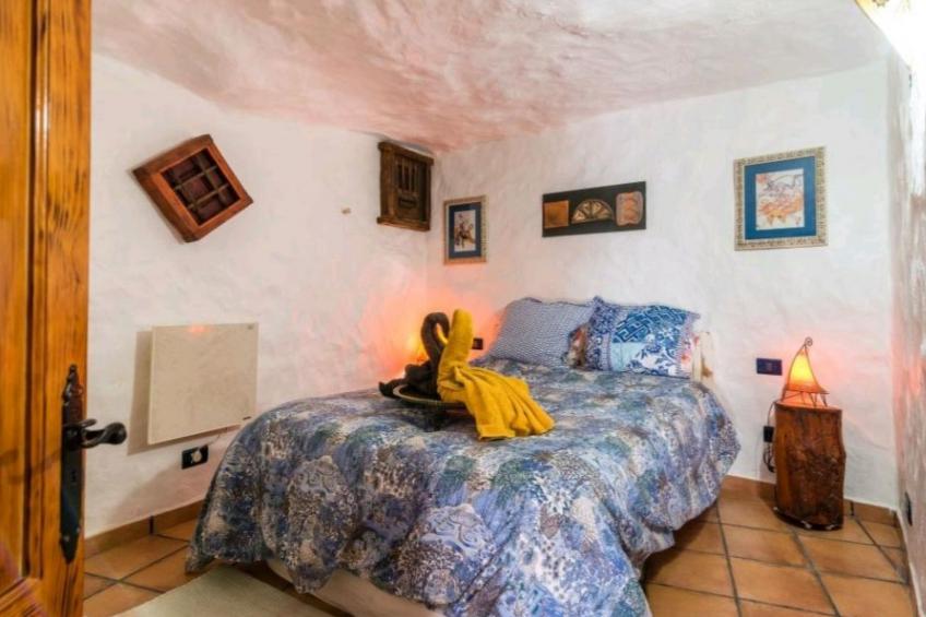 Höhlenhaus der Stille - foto 5