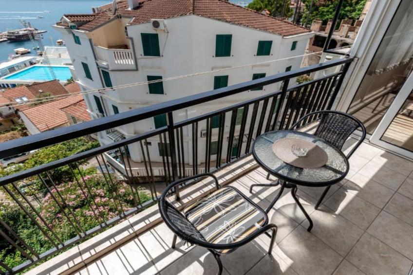 Elegant Apartment with Stunning Boka Bay Panorama - Two Bedroom Apartment - foto 22